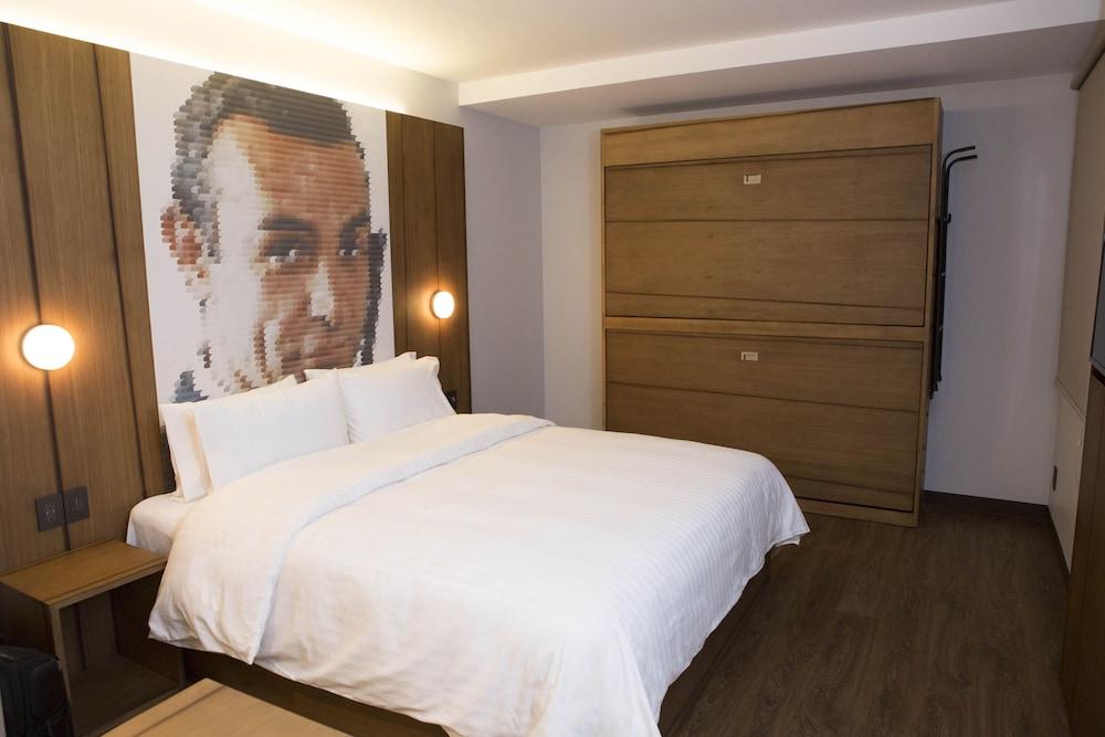 Ikonik Hotel פואבלה מראה חיצוני תמונה